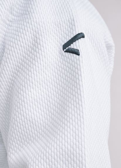Кімоно для дзюдо тренувальне IPPONGEAR, серія ULTRALIGHT, біле, розмір 145, Slim Fit (приталений крій) | Зображення 4
