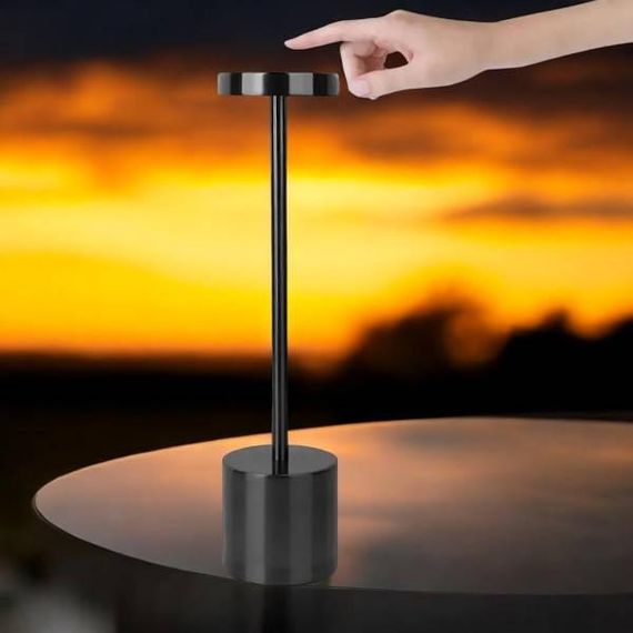 Лампа настільна світлодіодна в металевому корпусі Чорна