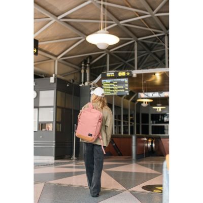 Рюкзак туристический Pacsafe GO Carry-on Backpack 34L рожевий (35155340) | Зображення 1