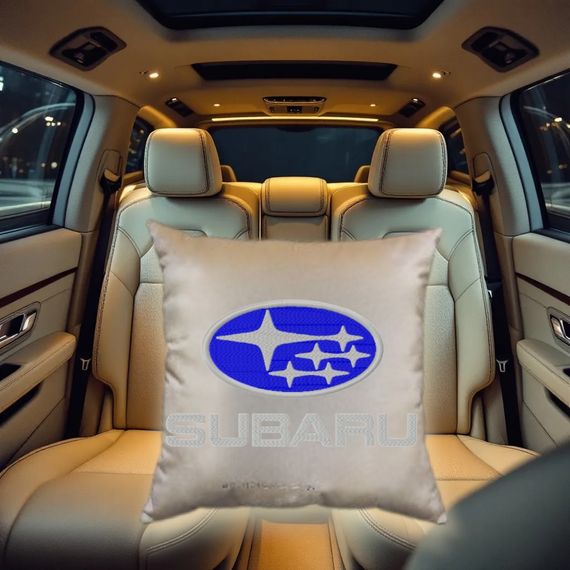 Авто Подушка c вишивкою логотипу марки субару subaru бежевий автомобілісту 02223
