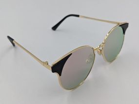 Солнцезащитные очки 8389 54 17-142 C-3 Aedoll – стильные очки в форме "кошачий глаз" с золотой оправой.