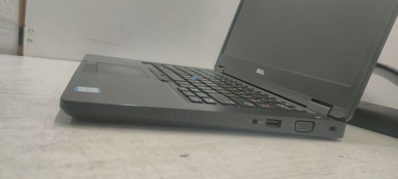 Ультрабук Б-класс Dell Latitude 5480 / 14" TN / Intel Core i5-7300U (2(4) ядра по 2.6-3.5GHz) / 8GB DDR4 / 256GB SSD / HD Graphics 620 б/у | Зображення 9