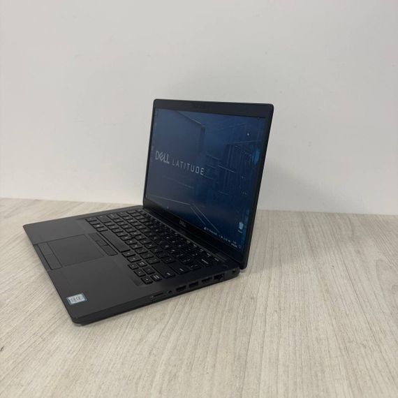 Ультрабук Б-класс Dell Latitude 5400 / 14" (1920x1080) IPS / Intel Core i5-8365U (4 (8) ядра по 1.6 - 4.1 GHz) / 8 GB DDR4 / 256 GB SSD / Intel UHD Graphics / WebCam б/у | Зображення 4