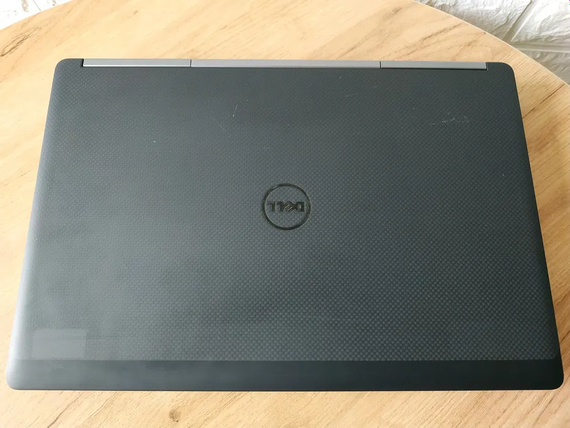 Ігровий Ноутбук Dell Precision 7710 / 17.3  IPS / i7 6820HQ / 8Gb / HDD500 / R9 M375X | Зображення 4