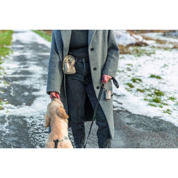 Диспенсер Trixie з пакетами для фекалій полотно зі штучною шкірою 1 упаковка 20 пакетів | Зображення 7