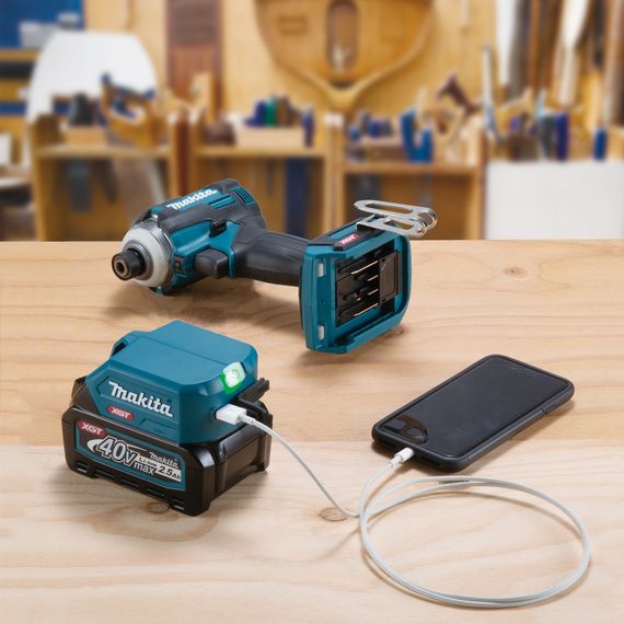 Адаптер USB для акумуляторів XGT Makita ADP001G | Зображення 7