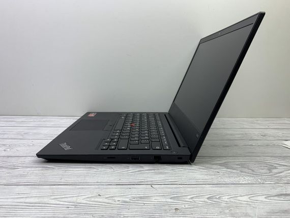 Ноутбук Lenovo ThinkPad E485 / 14" (1920x1080) IPS / AMD Ryzen 5 2500U (4 (8) ядра по 2.0 - 3.6 GHz) / 8 GB DDR4 / 256 GB SSD / AMD Radeon Vega 8 Graphics / WebCam б/в | Зображення 4