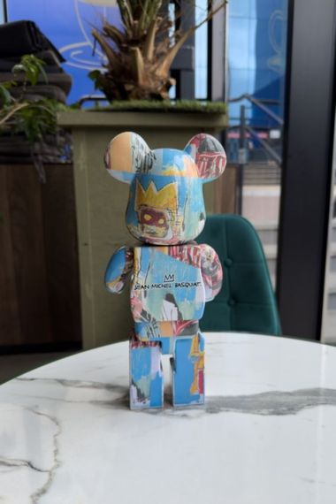 Bearbrick Jean-Michel Basquiat дизайнерська статуетка ведмідь Беарбрік 28 см  bs004 блакитний | Зображення 3