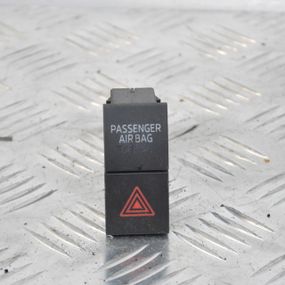 Кнопка аварійного сигналу Skoda Rapid 2012-2019 Перемикач аварійки Шкода Рапід 5JA953507B