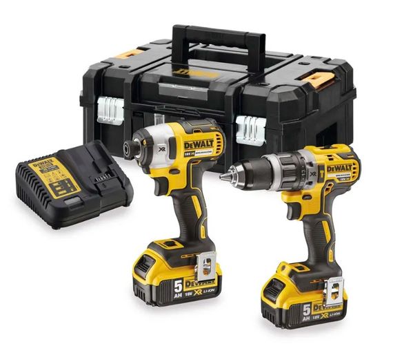 Набір з двох інструментів DeWalt безщіткових (DCK266P2T)