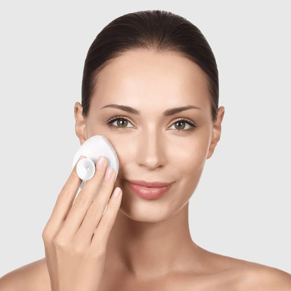 Щітка для обличчя GESKE Facial Brush 4в1 з тримачем white, Біілий | Зображення 3