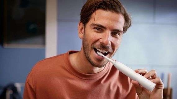 Зубна електрощітка Philips Sonicare HX7110/01 | Зображення 3