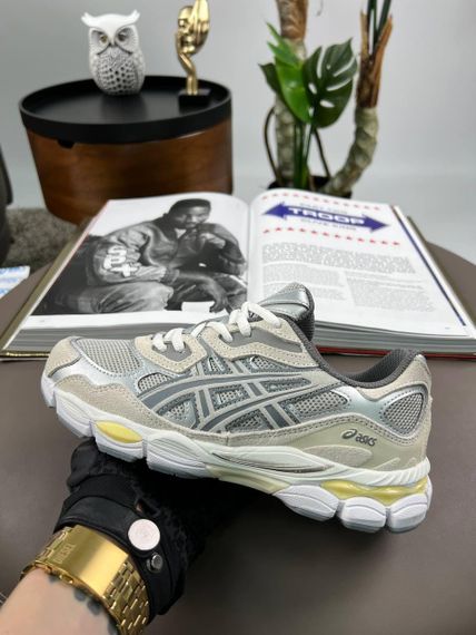 Кроссовки ASICS Gel-NYC Grey Silver Yellow (замша , текстиль) весна / лето / осень | Зображення 1
