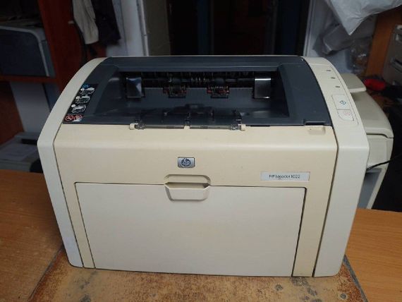 Принтер HP LaserJet 1022 / Лазерная монохромная печать / 1200 x 1200 dpi / A4 / 18 стр/мин / USB 2.0 б/у | Зображення 3