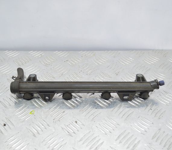 Паливна рейка Seat Ibiza 1.4 16V 2002-2008 паливна рампа Сеат Ібіца 036133320