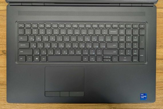 Мобильная рабочая станция Dell Precision 7760 / 17.3" (3840x2160) IPS / Intel Core i7-11850H (8 (16) ядер по 2.5 - 4.8 GHz) / 64 GB DDR4 / 1000 GB SSD / nVidia RTX A5000, 16 GB GDDR6, 256-bit / WebCam / HDMI / Windows 11 б/у + Подарок Беспроводная мышь | Зображення 2