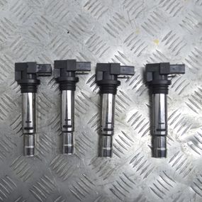 Котушка запалювання VW Volkswagen Caddy Golf Passat Sharan Touran Фольксваген Кадді Гольф Пассат 036905715F