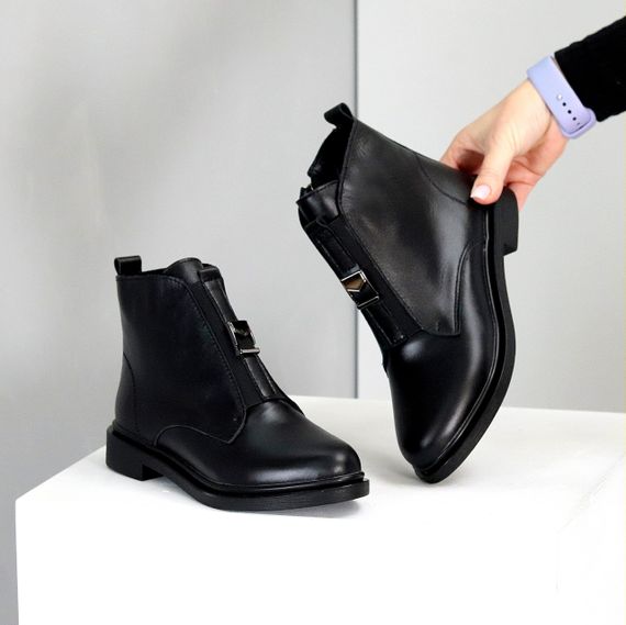 Стильні зручні чорні черевики натуральна шкіра підіймання на гумці 37