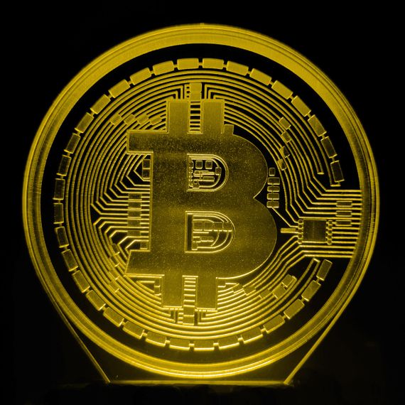 Акриловый светильник-ночник Биткоин желтый tty-n001125