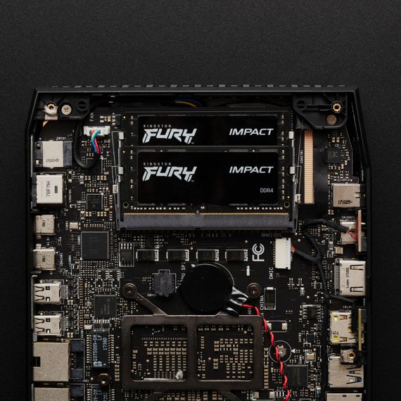 Модуль пам'яті для ноутбука SoDIMM DDR4 32GB 3200 MHz Fury Impact Kingston Fury (ex.HyperX) (KF432S20IB/32) | Зображення 2