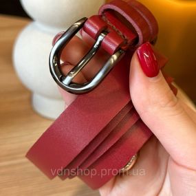 Шкіряний жіночий ремінь червоного кольору 4711
