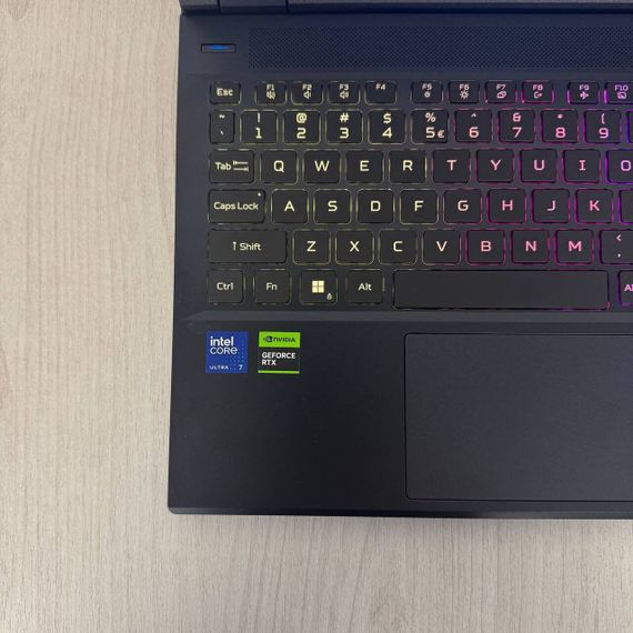 Игровой ноутбук Acer Predator Helios Neo 14 PHN14-51 / 14" (2560x1600) IPS / Intel Core Ultra 7 155H (16 (22) ядер по 1.4 - 4.8 GHz) / 16 GB DDR5 / 1000 GB SSD NVMe / nVidia GeForce RTX 4070, 8 GB GDDR6, 128-bit / WebCam б/у | Зображення 4
