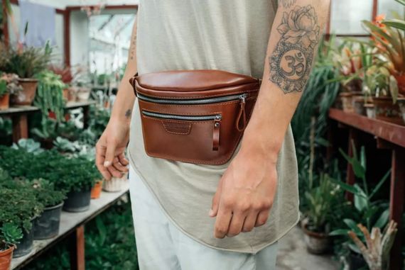 Шкіряна поясна сумка Skin and Skin Bum Bag 30х17х8 см Коньячна (WB05CO) | Зображення 9