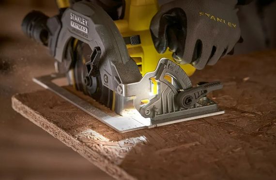 Пила циркулярна акумуляторна Stanley Fatmax з АКБ та ЗП SFMCS550M2K | Зображення 2