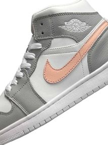 Зимние женские кроссовки  Air Jordan 1 Retro High Grey White Pink Fur   , Вьетнам 36 23 см