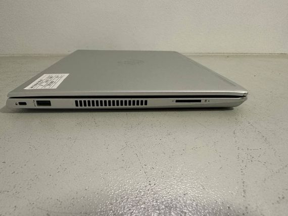 Ультрабук Б-класс HP ProBook 430 G6 / 13.3" (1366x768) TN / Intel Core i3-8145U (2 (4) ядра по 2.1 - 3.9 GHz) / 8 GB DDR3 / 128 GB SSD / Intel UHD Graphics / WebCam / HDMI б/у | Зображення 3