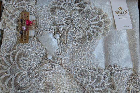 Велюрова скатертина Selin Yesim 160×300 см Кремова | Зображення 4
