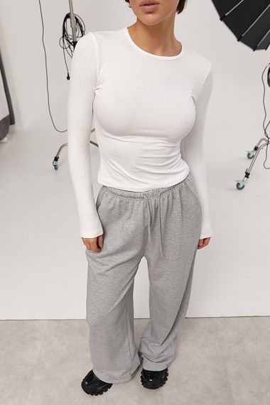 Базовий приталений лонгслів із декоративним швом на спині - білий цвет, ONE SIZE (є розміри) | Зображення 2