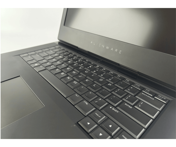 Ігровий ноутбук Dell Alienware 15 R4 / 15.6" (1920x1080) IPS / Intel Core i7-8750H (6 (12) ядер по 2.2 - 4.1 GHz) / 16 GB DDR4 / 512 GB SSD / nVidia GeForce GTX 1070, 8 GB GDDR5, 256-bit / WebCam б/в | Зображення 2