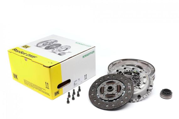 Демпфер + комплект зчеплення Audi A4 A6 Skoda Superb 2.0 TDI 04-11 600 0228 00