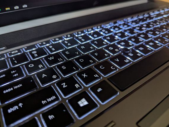Мобильная рабочая станция HP zBook 17 G6 / 17.3" (1920x1080) IPS / Intel Core i7-9850H (6 (12) ядер по 2.6 - 4.6 GHz) / 32 GB DDR4 / 512 GB SSD / nVidia Quadro RTX 3000, 6 GB GDDR6, 192-bit / WebCam / TouchID / Windows 10 б/у + Подарок Мышь / USB | Зображення 5