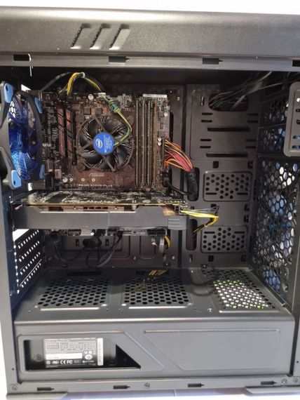 Ігровий ПК GameMax StarLight B-FRGB / Intel Core i5-6400 (4 ядра по 2.7 - 3.3 GHz) / 16 GB DDR4 / 256 GB SSD + 1000 GB HDD / AMD Radeon RX 470, 4 GB GDDR5, 256-bit / 460W б/в | Зображення 5