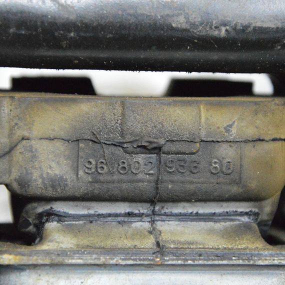 Подушка опора двигуна ліва 1.6 HDI Peugeot 207 2006-2013 Лапа коробки передач Пежо 207 9680293680 | Зображення 4