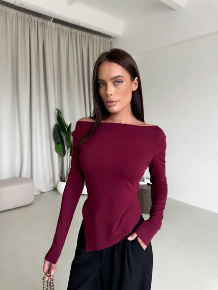Женская кофта-лонгслив ассиметричная с открытыми плечами цвет бордовый, размер 42/46 SH356