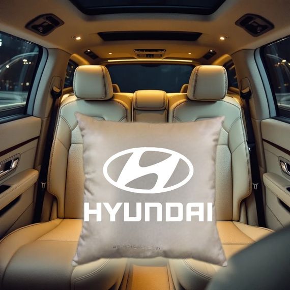 Авто Подушка c вышивкой логотипа марки хендай хюндай hyundai бежевый автомобилисту 00185