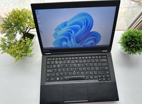 Ноутбук Lenovo T440P 14.1" HD i5 Nvidia 720 M 2 Gb Video  Б/У | Зображення 1