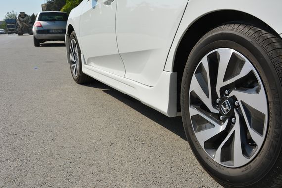 Боковые пороги (под покраску) для Honda Civic Sedan X 2016-2021 гг | Зображення 1