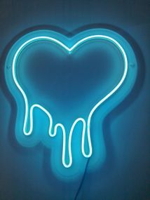 Неоновий світильник Серце що тане 230х260 acr-n000045