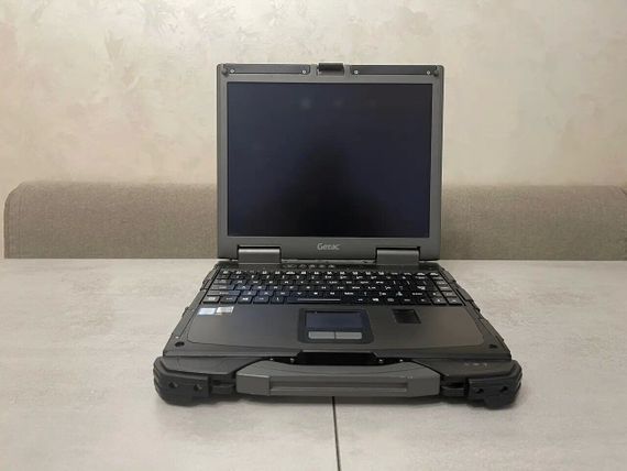 Защищенный ноутбук Getac B300 G6 / 13.3" (1024x768) TN Touch / Intel Core i7-6500U (2 (4) ядра по 2.5 - 3.1 GHz) / 8 GB DDR4 / 500 GB HDD / Intel HD Graphics 520 / DVD-RW / Fingerprint / 4G LTE / GPS б/у | Зображення 2