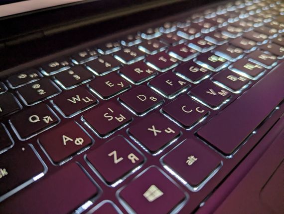 Мобильная рабочая станция Dell Precision 7560 / 15.6" (3840x2160) IPS / Intel Xeon W-11855M (6 (12) ядер по 3.2 - 4.9 GHz) / 32 GB DDR4 / 256 GB SSD / nVidia RTX A4000, 8 GB GDDR6, 256-bit / WebCam / Windows 11 б/у + Подарок Беспроводная мышь / USB | Зображення 5