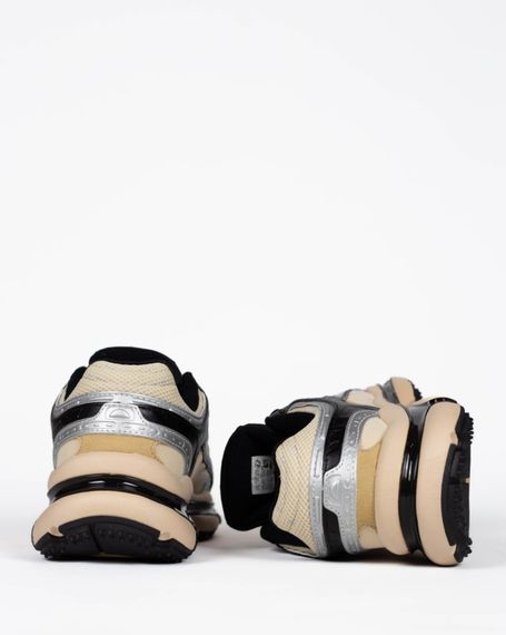 Чоловічі кросівки Lacoste L003 2K24 beige black | Зображення 3