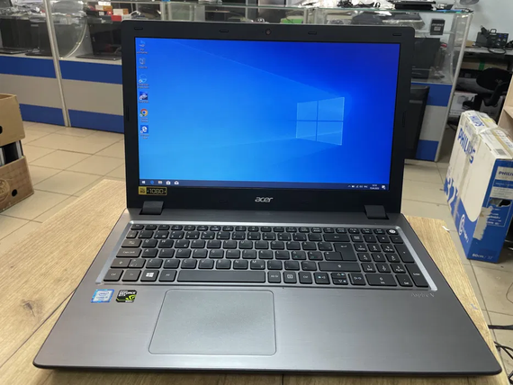 Ноутбук  Acer v5-591G 15.6  FHD intel core i5 6300HQ/8gb/1Tb/GTX 950m-2gb