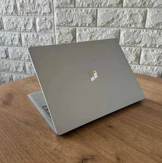 Ноутбук Сенсорний Surface Laptop i5 7300U 8Gb SSD 128Gb Б/В | Зображення 3