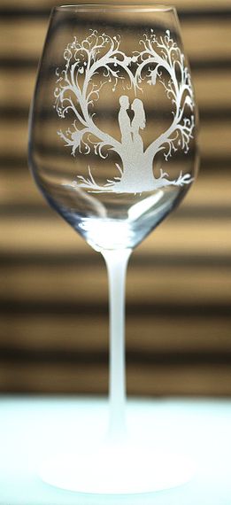 Винний келих з гравіюванням 480 мл Дерево кохання романтичний подарунок фужер для пари | Зображення 1