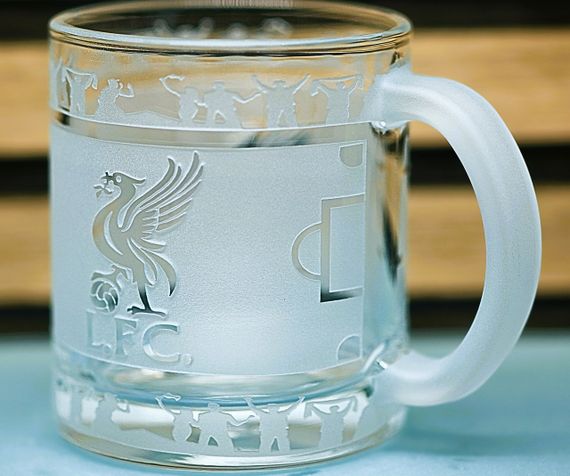 Стеклянная чашка 320 мл Liverpool с гравировкой подарок для фаната ФК Ливерпуль футбольная кружка круговая | Зображення 5