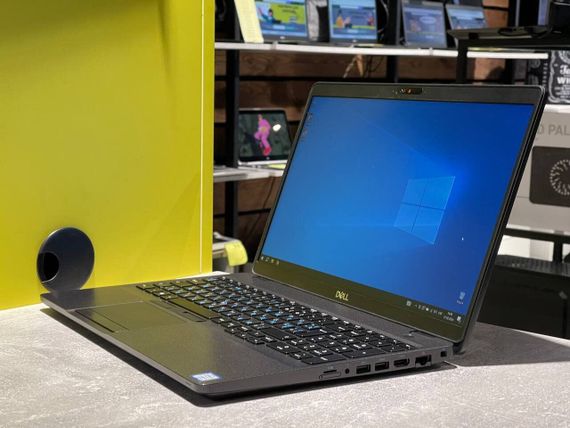 Ультрабук Dell Latitude 5500 / 15.6" (1920x1080) IPS / Intel Core i5-8250U (4 (8) ядра по 1.6 - 3.4 GHz) / 8 GB DDR4 / 240 GB SSD / Intel UHD Graphics 620 / WebCam б/в | Зображення 6